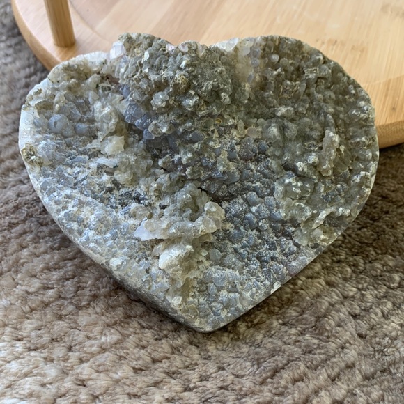 Gorgeous amethyst flower crystal heart - Picture 1 of 7